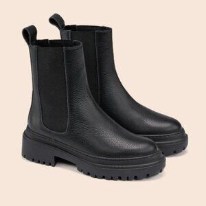 Cortina Black Lined Boot Shearling lined